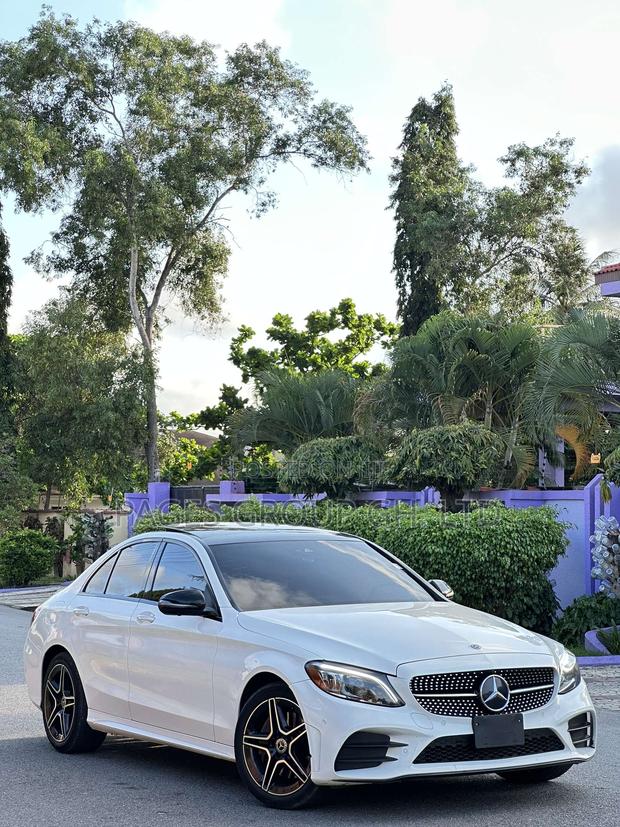 Mercedes-Benz C300 2020 White