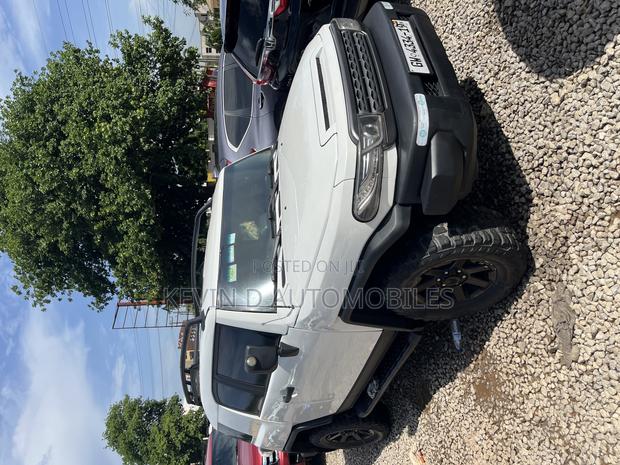Toyota FJ Cruiser Base 4x4 2008 White
