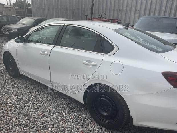 Kia Forte EX 2021 White