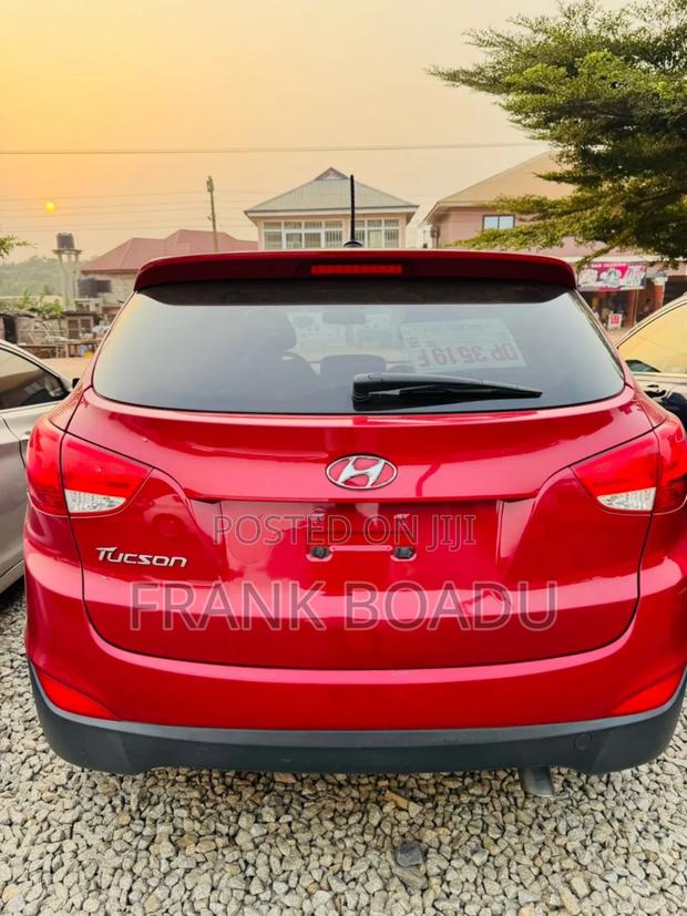 Hyundai Tucson 2014 Red