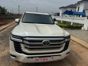 Toyota Land Cruiser LC300 2023 White for sale