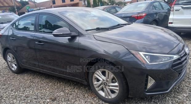 Hyundai Elantra SE 2020 Gray