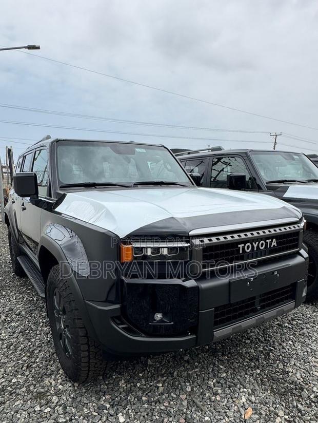New Toyota Land Cruiser Prado 2.4 Petrol 2025 Black