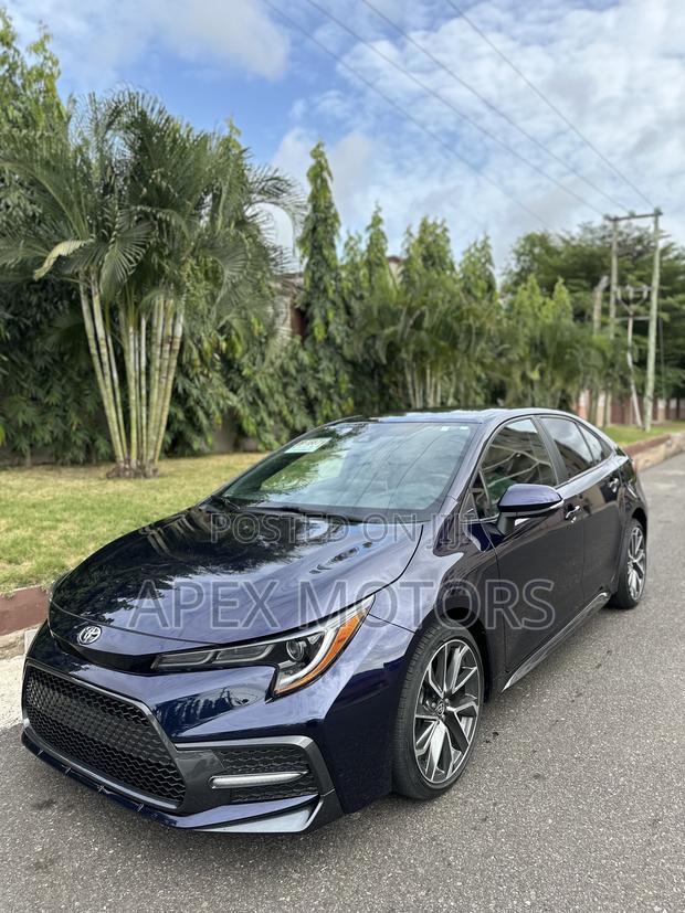 Toyota Corolla SE 2021 Blue