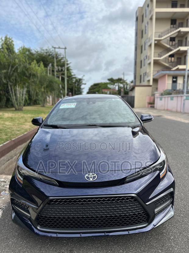 Toyota Corolla SE 2021 Blue
