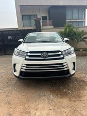 Toyota Highlander LE 2019 White for sale