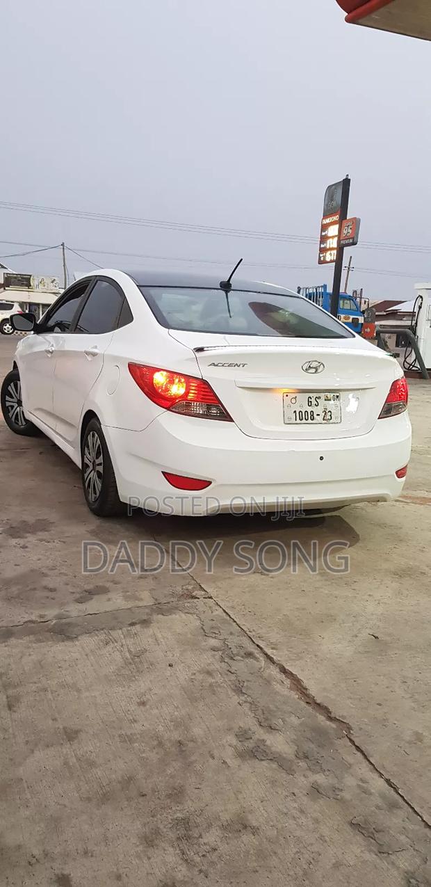 Hyundai Accent GLS 4dr Sedan (1.6L 4cyl 6A) 2014 White