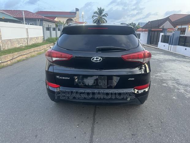 Hyundai Tucson Limited AWD 2016 Black