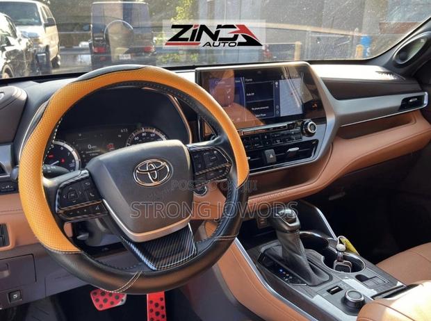 Toyota Highlander Platinum 2022 White