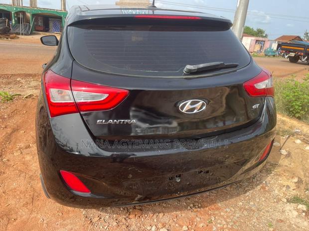 Hyundai Elantra Value Edition Sedan FWD (1.8L 4cyl 6A) 2016 Black