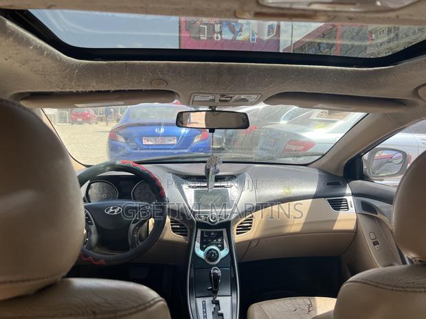 Hyundai Elantra 2013 Red