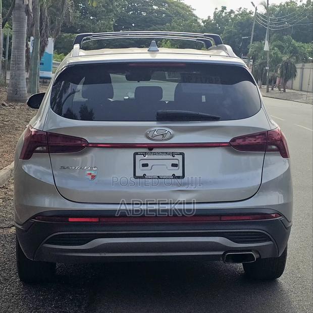 Hyundai Santa Fe SEL 2023 Silver