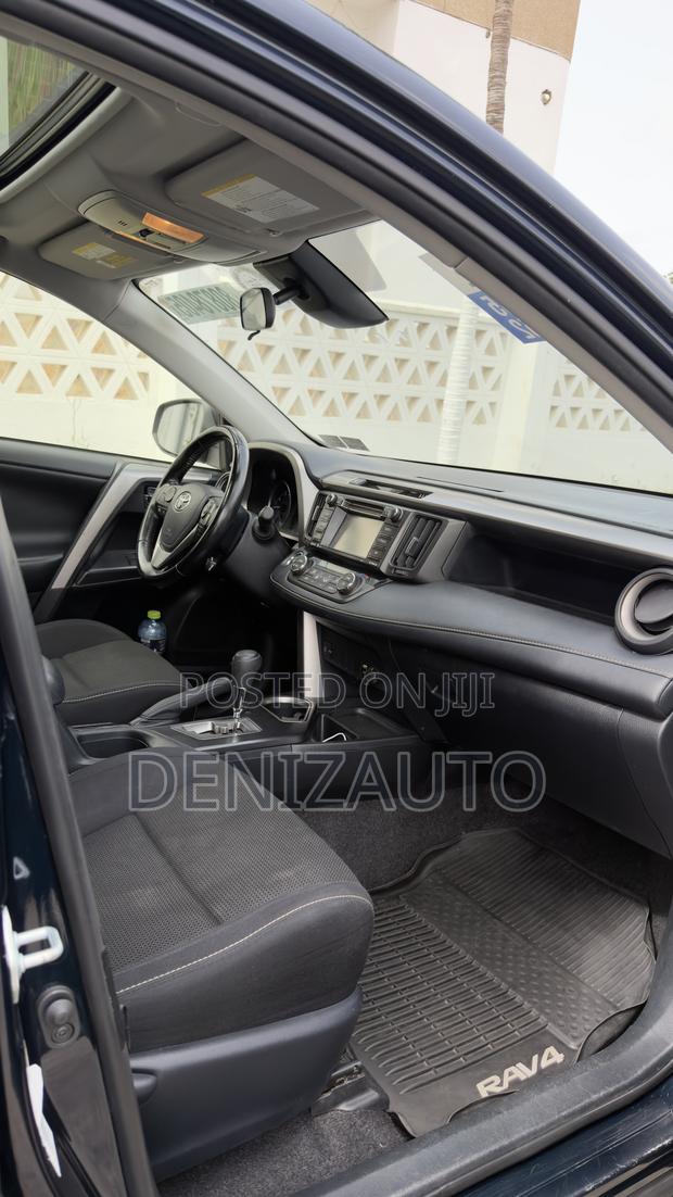 Toyota RAV4 XLE 4dr SUV AWD (2.5L 4cyl 6A) 2018 Black