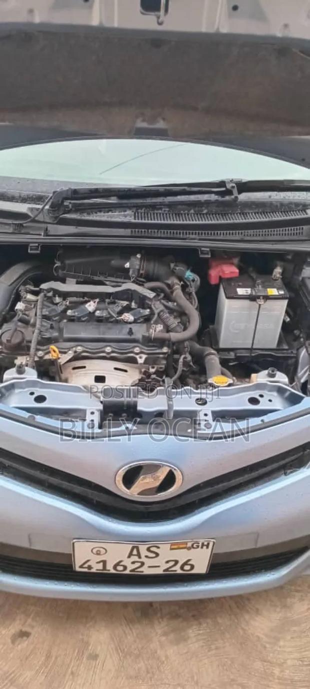 Toyota Vitz 2013 Blue