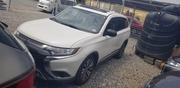 Mitsubishi Outlander SE AWC 2018 White for sale