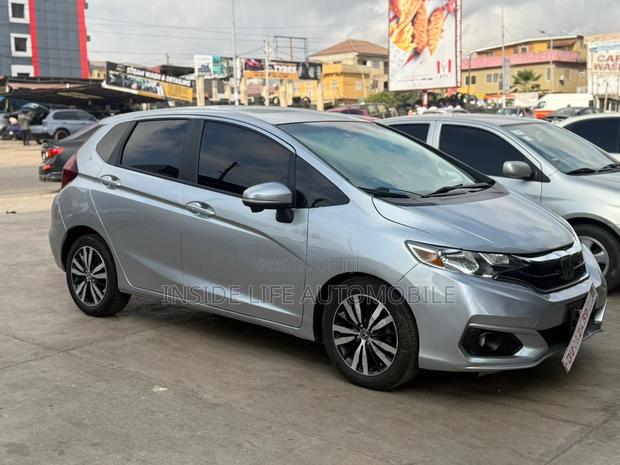 Honda Fit 2019 Silver