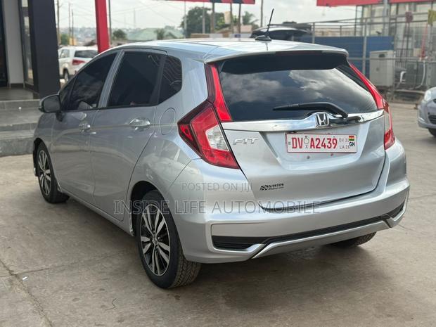 Honda Fit 2019 Silver