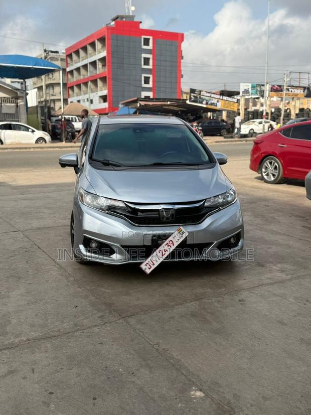 Honda Fit 2019 Silver