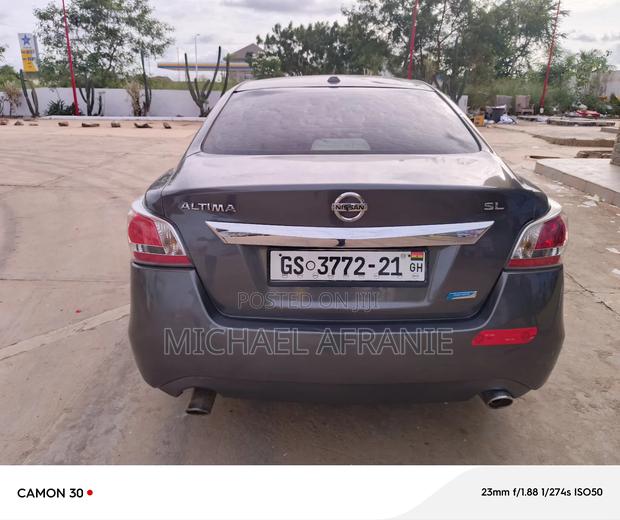 Nissan Altima 2.5 SL 4dr Sedan (2.5L 4cyl CVT) 2015 Gray