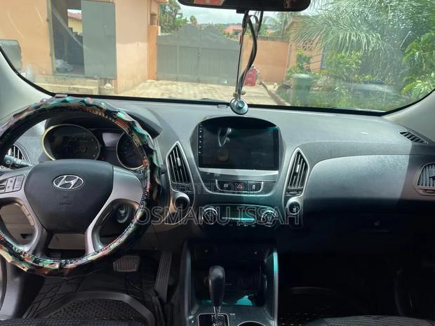 Hyundai Tucson 2010 Gray
