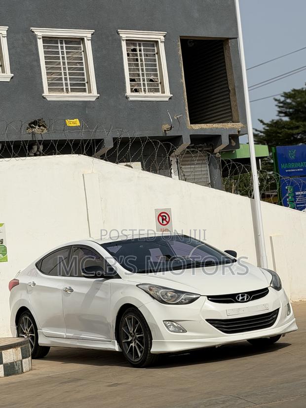 Hyundai Avante 2013 White