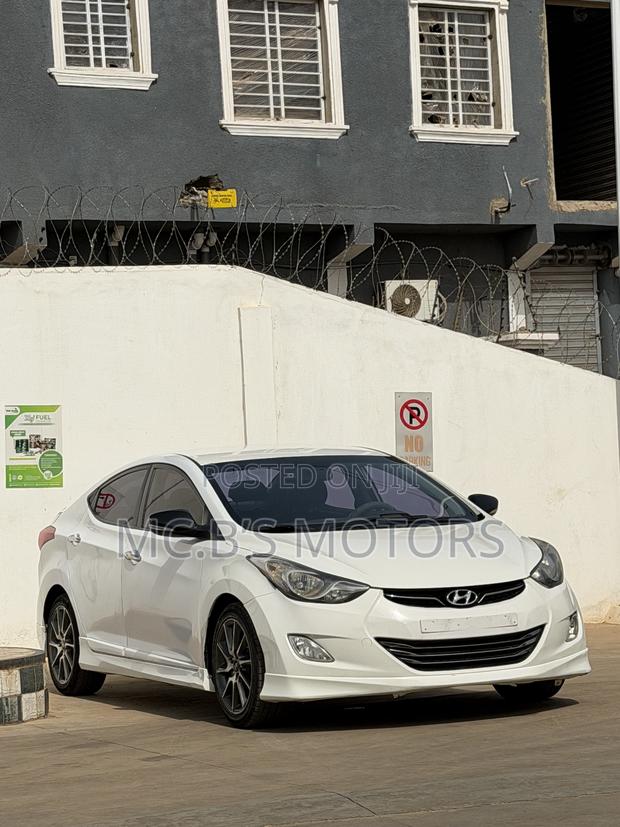 Hyundai Avante 2013 White