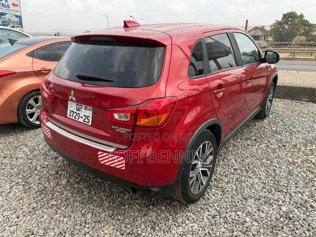 Mitsubishi Outlander Sport LE 2.0 2018 Red
