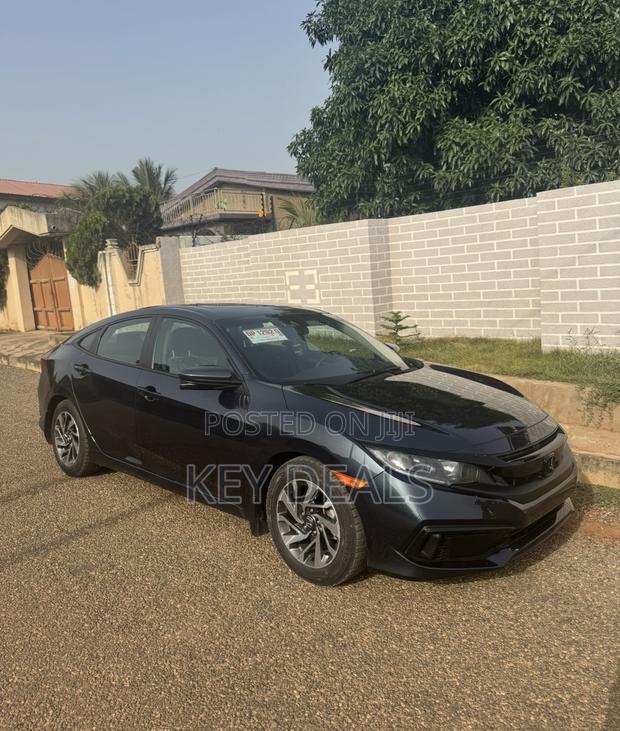 Honda Civic EX Sedan 2020 Gray