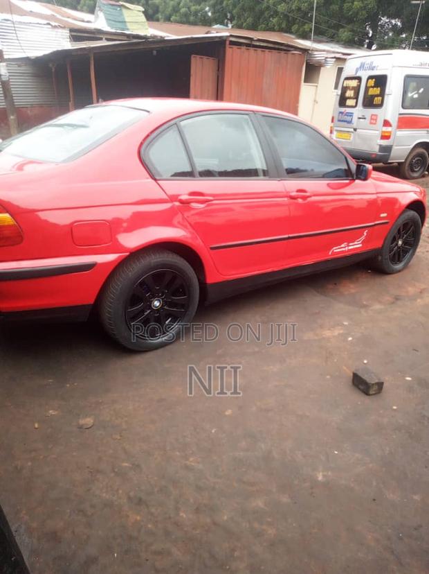 BMW 330i 2009 Red