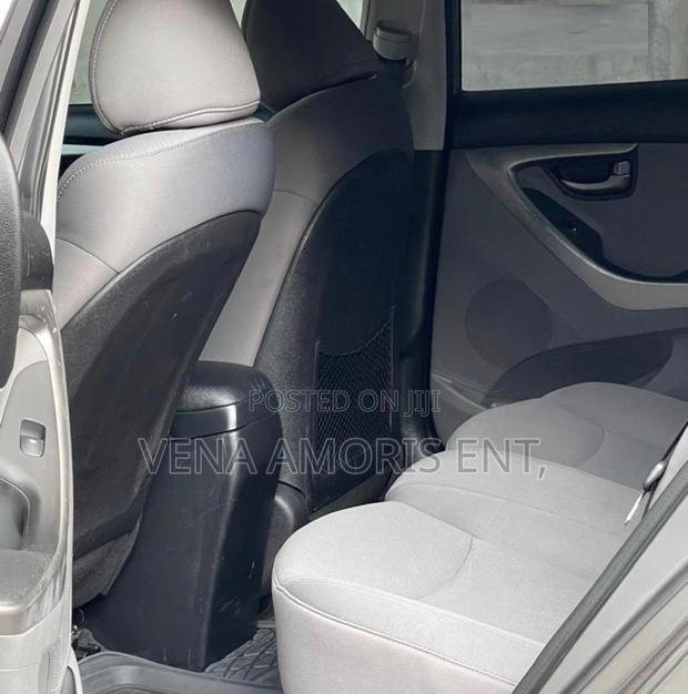 Hyundai Elantra 2011 Gray