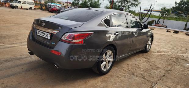 Nissan Altima 2.5 S 4dr Sedan (2.5L 4cyl CVT) 2015 Gray