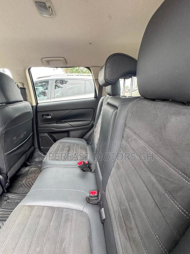 Mitsubishi Outlander ES AWC 2018 Black