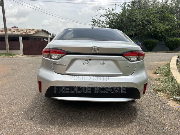Toyota Corolla 2020 Silver