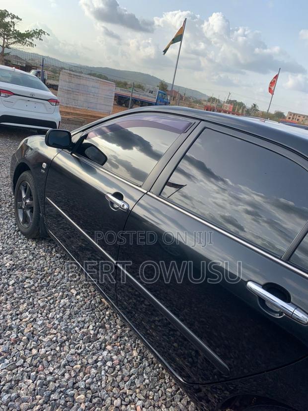 Toyota Corolla 2010 Black