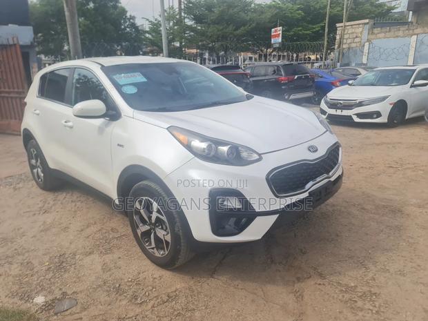 Kia Sportage EX 2021 White