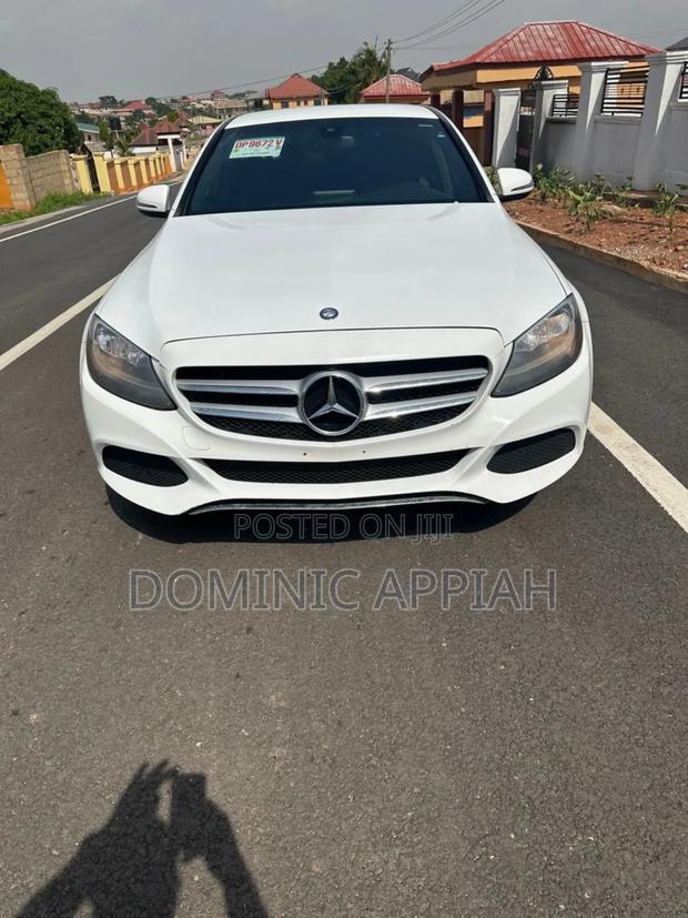 Mercedes-Benz C300 Base 4Matic Coupe AWD (2.0L 4cyl 7A) 2017 White