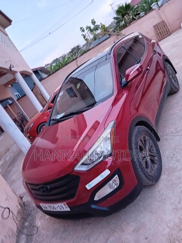 Hyundai Santa Fe 2014 Red
