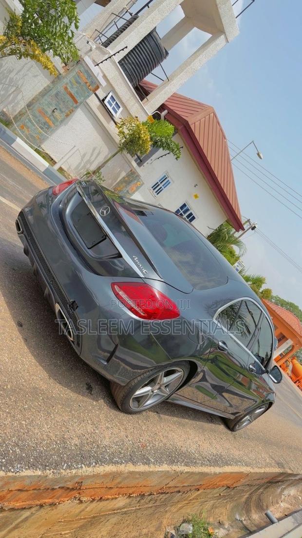 Mercedes-Benz C300 Base Sedan RWD (2.0L 4cyl 7A) 2016 White