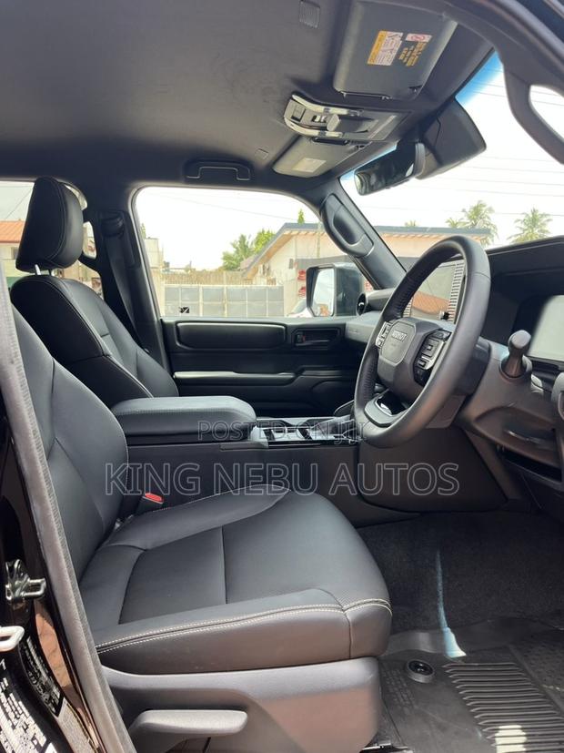 Toyota Land Cruiser Prado 2.4 Hybrid 2025 Black
