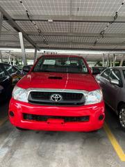 Toyota Hilux 2.5 D-4D 4X4 SRX 2011 Red for sale