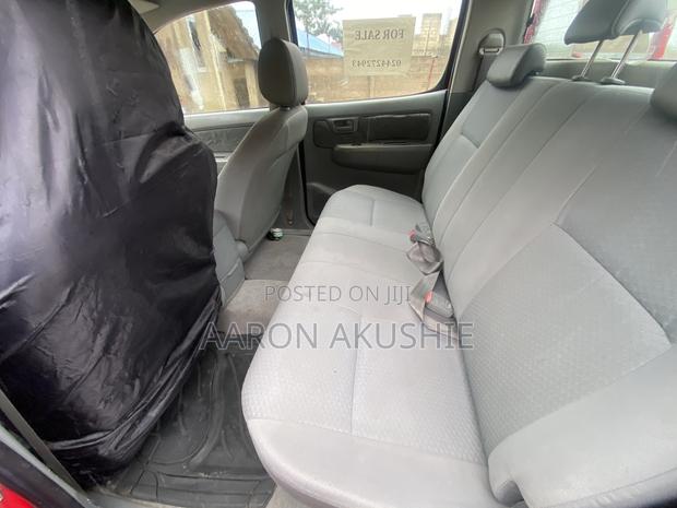 Toyota Hilux 2.5 D-4D 4X4 SRX 2011 Red