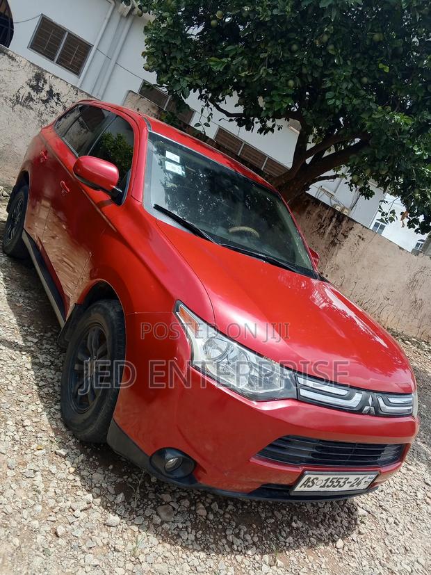 Mitsubishi Outlander 2014 Red