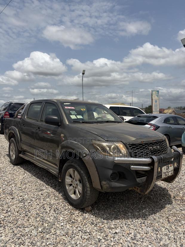 Toyota Hilux Surf 2.7 SSR 2007 Gray