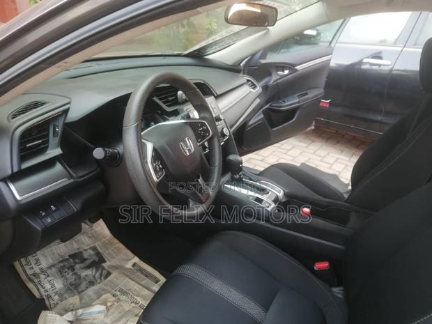 Honda Civic EX Sedan 2020 Gray