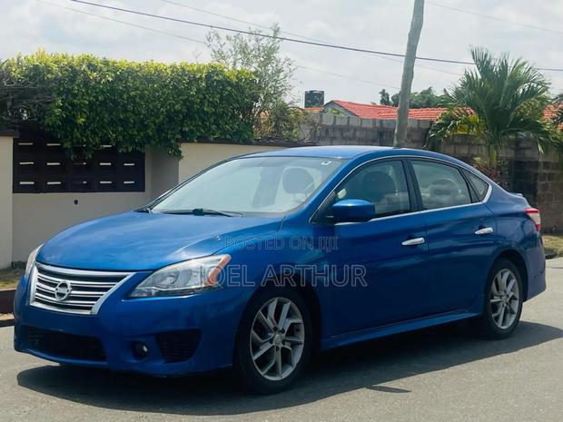 Nissan Sentra SR 4dr Sedan (1.8L 4cyl CVT) 2014 Blue