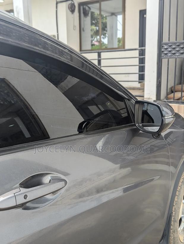 Honda HR-V EX-L w/Navigation AWD 2017 Gray