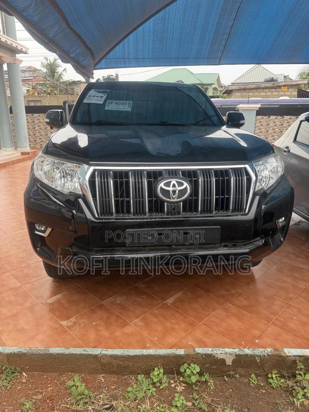 Toyota Land Cruiser Prado 2.7 2018 Black
