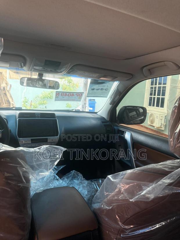 Toyota Land Cruiser Prado 2.7 2018 Black