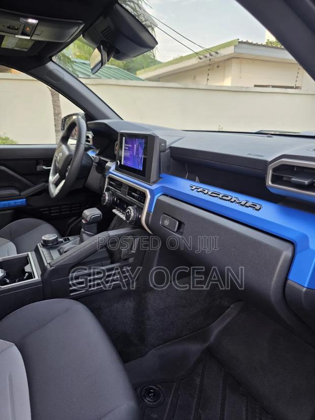 Toyota Tacoma TRD Sport Double Cab 4WD 5.0 ft. SB (Automatic) 2025