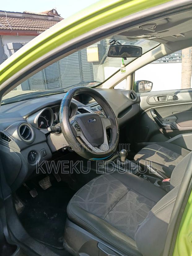 Ford Fiesta SE Hatchback 2011 Green